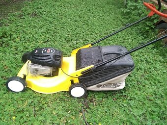 Prodám benzínovou sekačku OLEOMAC G 44PB - 3
