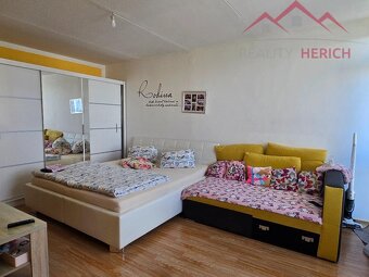 Prodej bytu 2+1/L, OV, 62 m2, ulice Březenecká, Chomutov - 3