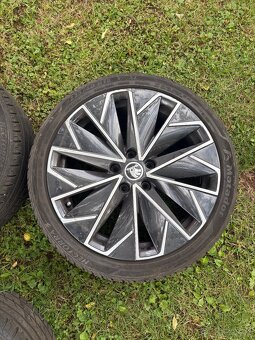 Alu Superb 3 propus s pneu 225/40r18 - 3