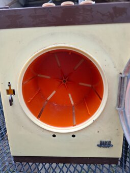 Retro hračka - 3