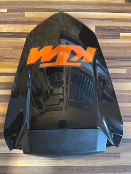 Kryt sedla spolujezdce KTM - 3
