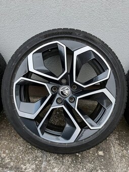 Zimní sada kol Škoda Oct IV RS 225/40 R19 93W 7,5J ET48 - 3