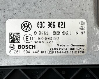 Řídící jednotka motoru CDGA 03C906021 VW Passat B6 r.v. 2010 - 3