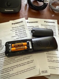 Bezdrátový telefon Panasonic KX-TG2511FX - 3