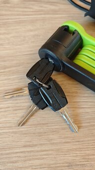 Odolný zámek na kolo Max1 Bull 850mm - 3