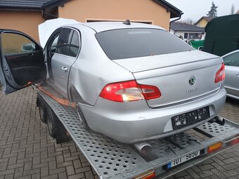 Prodám díly na škoda Superb 3.6 benzin - 3
