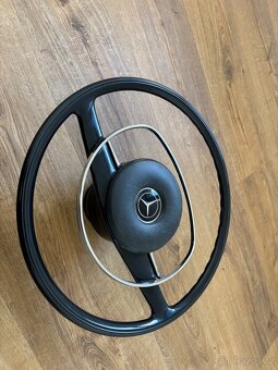 Volant Mercedes w114 - 3