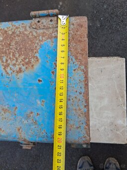 Plechová bedna box na nářadí - 3