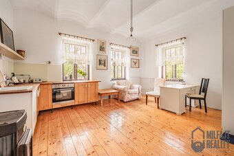 Prodej velkého domu, 420 m2 - Železný Brod, ev.č. 06508 - 3