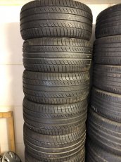 Pneu Michelin 245/40/17 - 3