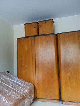 Starší skříně - 3