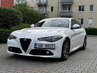 Alfa Romeo Giulia 2.2 JTDM 132kW Super Kůže Navi Automat - 3