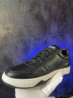 Lacoste Court - 3