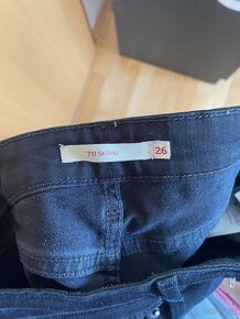 Levi's Skinny 711 černé kalhoty, velikost 26 - 3