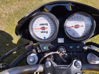 Honda Hornet 600 - 3