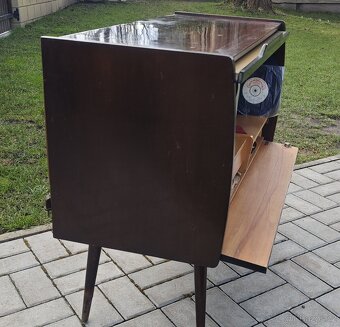Starožitný gramofon se skříní - 3