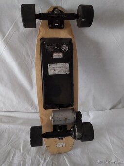 Skateboard na el.pohon - 3