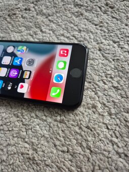 iPhone 7 32gb baterie 100% - 3