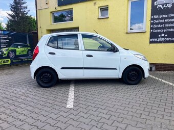 Hyundai i10, 1,1i(51kW), nová STK do 04/2027, nízký nájezd - 3