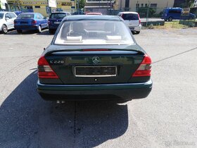 Mercedes Benz C220, 71 940 km, rok 1994 - 3