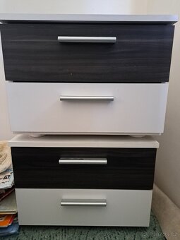Šatní skříň, komoda, 2x noční stolek - 3