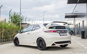Honda Civic TypeR FN2 2.0 i-VTEC 148kW Championship White - 3