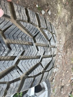 Ford ALU kola R18 pneu 80% - 3