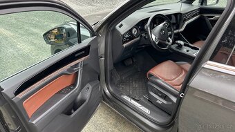 VW Touareg 3.0 TDI DSG, - 3