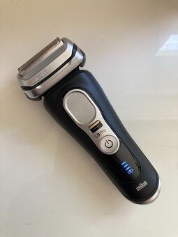 Braun Series 9 Pro elektrický holicí strojek - 3