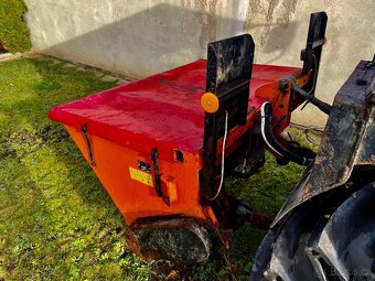 Sypač za traktor - STR 6 (Rybář tech) - 3