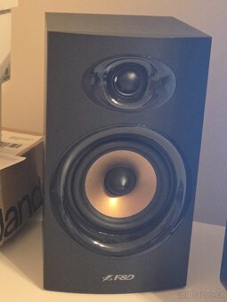 Fenda F&D R23BT - 40 W - 3