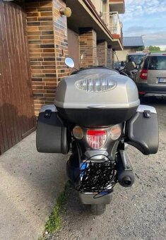 Aprilia Scarabeo 500 - 3