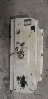 VW PASSAT B4 budiky - 3