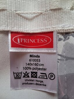 Textilní okenní závěs - 3