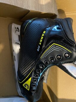 Brankářské brusle graf 520 - 3