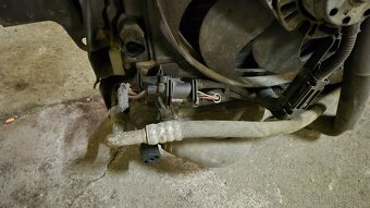 Chladičova stěna Golf 4 TDI - 3