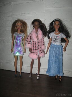 sada 3ks oblečků na Barbie: šaty - 3