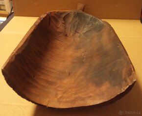 Dřevěná plastika na zeď (lopatka). - 3