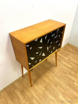 Retro komoda 60. léta Brusel —- - 3