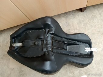 Harley Davidson Softail Custom - 3