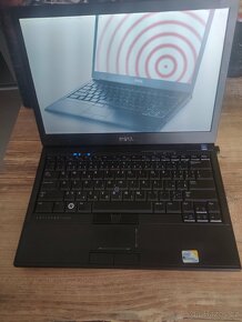 Dell Latitude E4300 malý notebook - za cenu BATT - 3