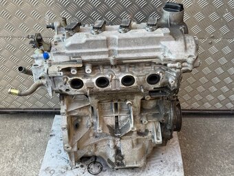 Motor a převodovka Nissan 1.6i HR16 - 3