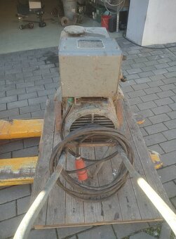 SVÁŘEČKA TRIODYN ČKD Praga točivá triodína - 3