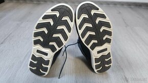 Kotníkové boty velikost 38 Umbro nové - 3