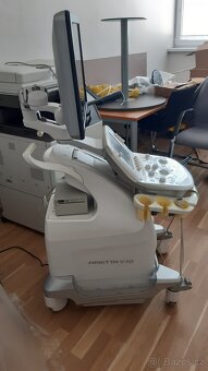 HITACHI ALOKA ARIETTA v70 - 3