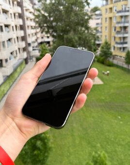 Apple iPhone 13 Pro - 3