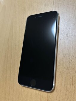 Apple iPhone SE 2022 64GB - 3
