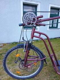 Historická invalidní tříkolka, velociped, bicykl - 3