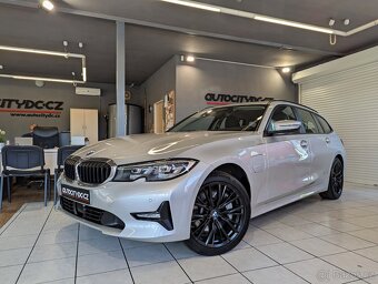 BMW Řada 3 330e xDrive ADVANTAGE, ČR, DPH - 3