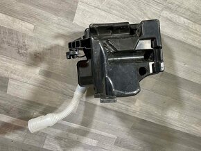 Nádobka ostřikovačů - 6V0955449A 6R0955453D - 3